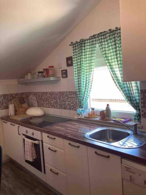 Apartment Near The Beach Сплит Екстериор снимка